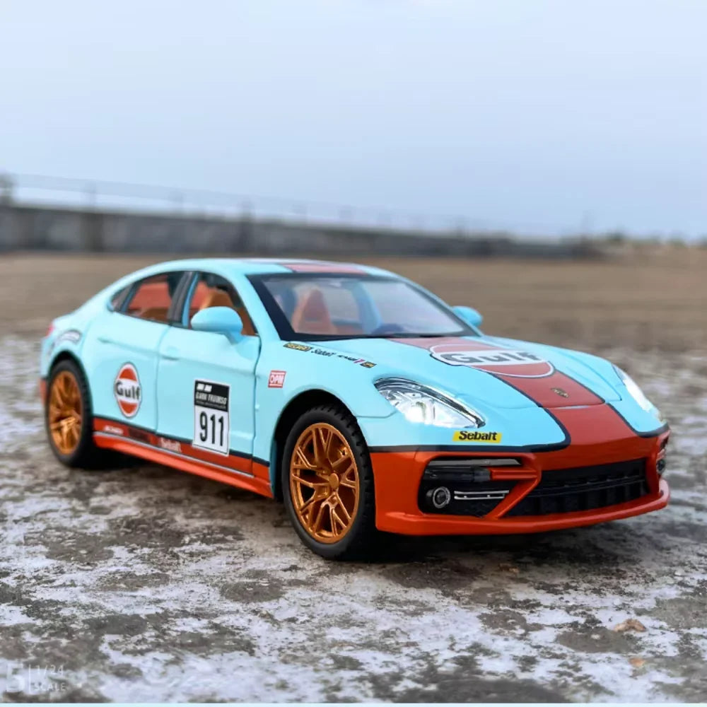 1:24 Diecast Porsche 911 Gulf Model With Acrylic Box