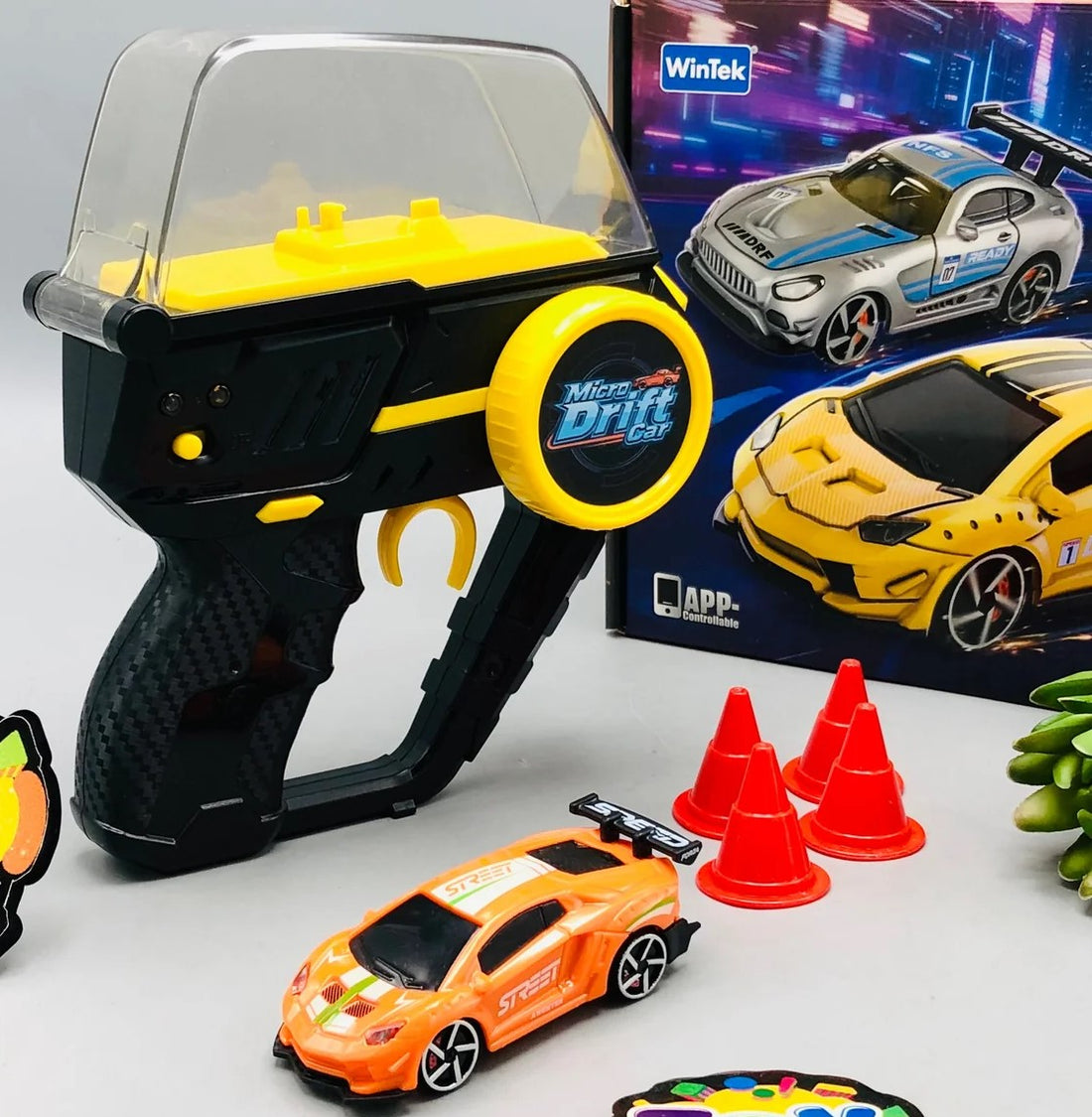 1:64 Remote & App Control Aventador Micro Drift Car