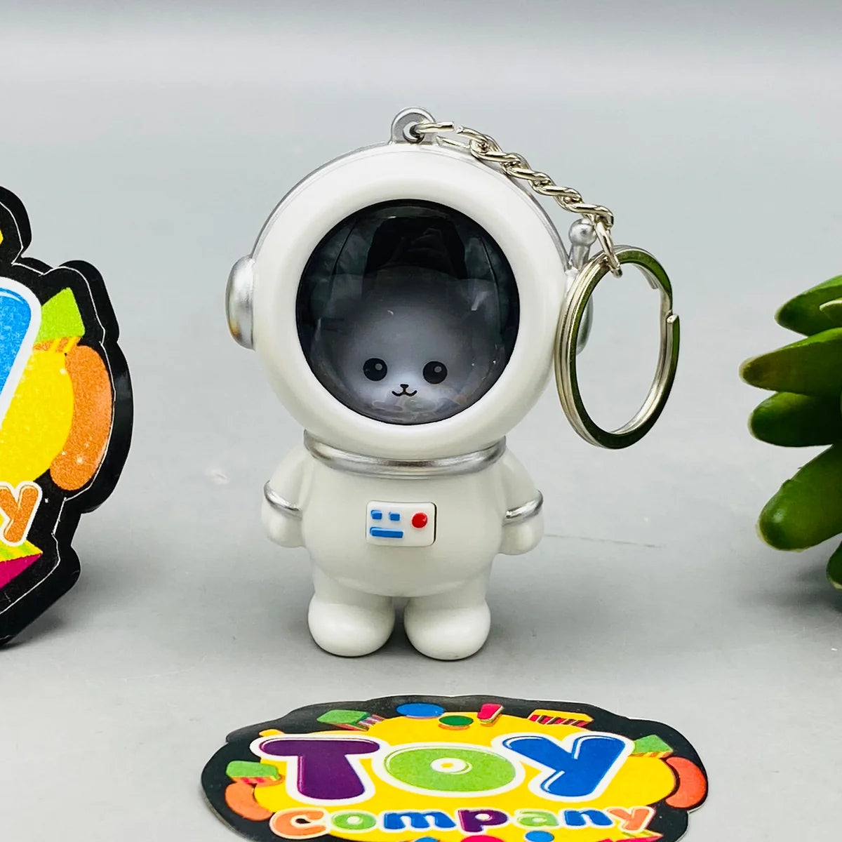 1Pc Cute Astronaut Keychain With Light