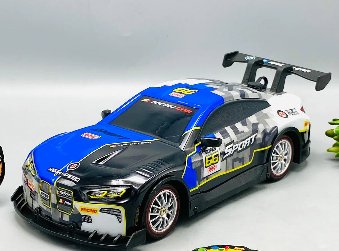 1:16 RC 2.4GHz BMW M4 Drifting Car With Smoke