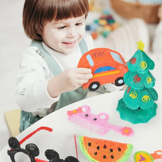 Rechargeable 3D Drawing pen with 3 wires & Multiple Drawing cards!