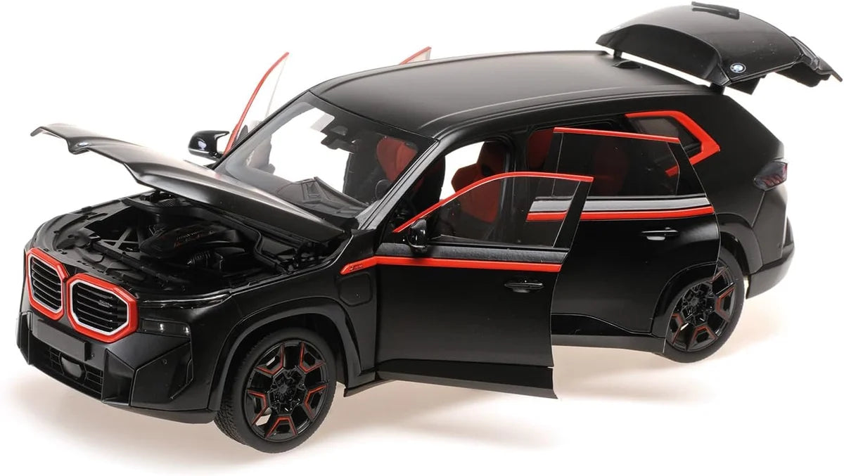 1:24 Diecast BMW XM Latest Model Car With Smoke